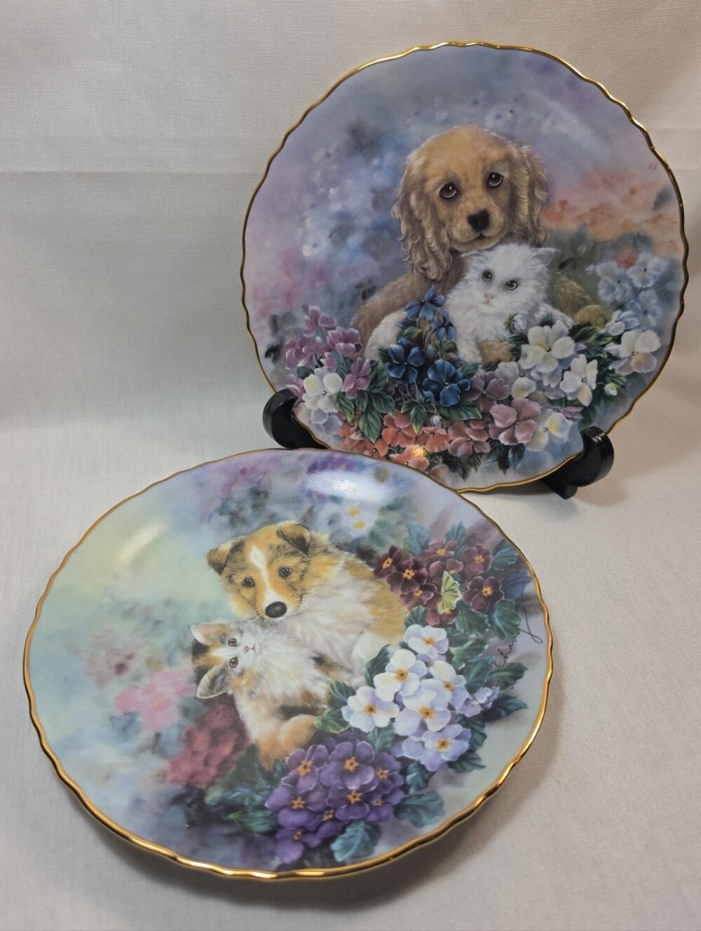 Limited Edition Friendship in Bloom Collector Wall Plates Lily Chang Set of 2